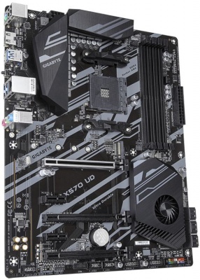 Материнская плата ATX GIGABYTE X570 UD