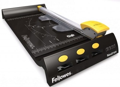Резак Fellowes Neutron A4