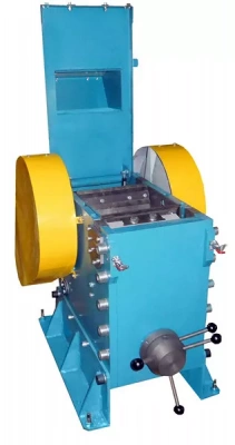 Дробилка щековая, ДЩ-1