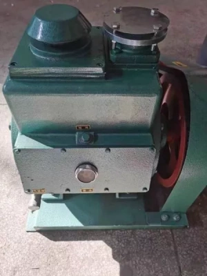 Вакуумный насос Toption, 2Х-30А