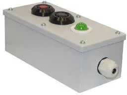 Пост кнопочный ПКУ-15-21.131-54У2 (1хСКЛ11 зел. 220В + 1хВК30-10-11110-54(1з+1р) черн. + 1хВК30-10-11110-54(1з+1р) красн. + PG-19) пост упра