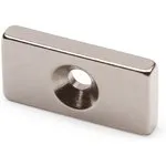 Неодимовый магнит прямоугольник 20х10х3 мм с зенковкой 3/6.5 мм