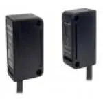 BYS500-TDT1,2 DC12-24V фотодатчик на пересечение луча, вертикальный тип, на затемнение, NPN-выход, 12-24В=