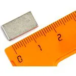 Неодимовый магнит прямоугольник 15х8х1 мм с клеевым слоем