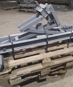 Клещевой захват для сборки бордюров