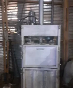 Пресс гидравлический вертикальный пакетировочный с усилием 30 тонн, размеры кипы 1100.800.900