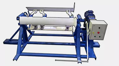 Разматыватель рулонного металла с электроприводом с автоматической регулировкой скорости